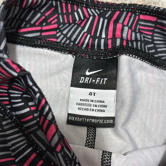 10/$30 Nike Dri-Fit Capris - Picture 3 of 4